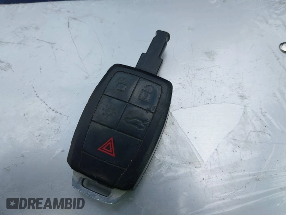 2010 Volvo C30 с VIN YV1672MK7A2174919, выставлен на аукционе IAAI как лот 42254387 с пробегом Не указан миль и . История ставок и продаж доступна на DreamBid. Изображение 11.