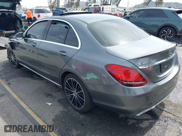 2019 Mercedes-Benz C 300 with VIN 55SWF8DB2KU300399, listed as a IAAI auction lot 41654303 with 65,826 mi miles and . Bid and sale history available at DreamBid. Image 3.