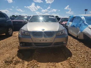 2008 BMW 3 Series 335xi z VIN WBAVD53528A285513, wystawiony jako Copart lot #57087105 z przebiegiem 104 433 mil mil oraz Szkoda całkowita • Salvage title. Historia ofert i sprzedaży dostępna na DreamBid. Obrazek 5.