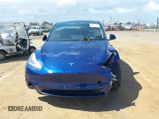 2020 Tesla Model Y Long Range with VIN 5YJYGDEF4LF000494, listed as a IAAI auction lot 41894856 with 118,638 mi miles and . Bid and sale history available at DreamBid. Image 11.