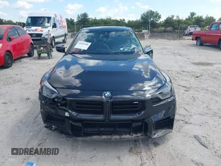 2024 BMW M2 z VIN 3MF13DM0XR8D99996, wystawiony jako IAAI lot #42042486 z przebiegiem 8120 mil mil oraz . Historia ofert i sprzedaży dostępna na DreamBid. Obrazek 12.