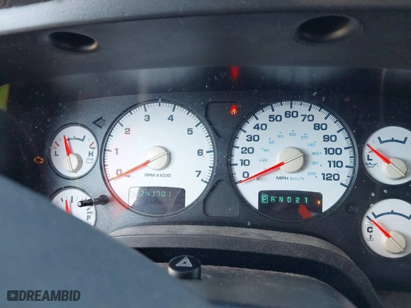 2005 Dodge Ram 1500 SLT with VIN 1D7HU18D15S321633, listed as a IAAI auction lot 41263991 with 241,701 mi miles. Bid and sale history available at carsss.com. Image 7.