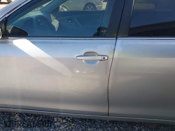2007 Toyota Camry CE with VIN 4T1BE46K57U589118, listed as a IAAI auction lot 41693366 with 136,385 mi miles and . Bid and sale history available at DreamBid. Image 12.