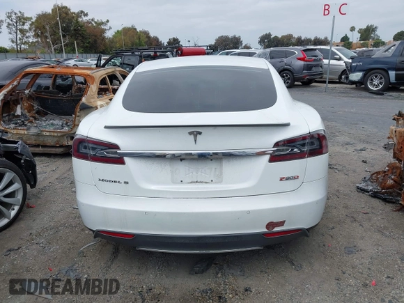 2016 Tesla Model S 90D with VIN 5YJSA1E40GF123543, listed as a IAAI auction lot 42111603 with 126,445 mi miles and . Bid and sale history available at DreamBid. Image 15.