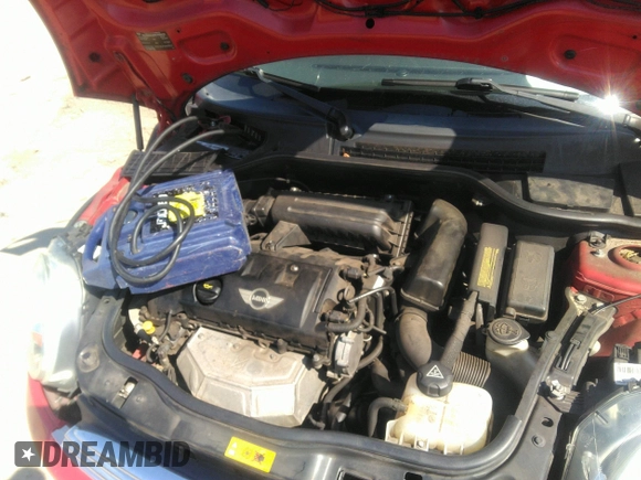 2012 MINI Hardtop with VIN WMWSU3C54CT261640, listed as a IAAI auction lot 41804505 with 170,261 mi miles and . Bid and sale history available at DreamBid. Image 6.