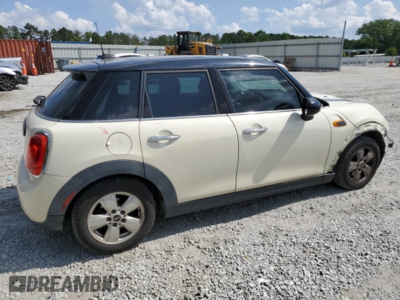 2016 MINI Hardtop 4 Door with VIN WMWXU1C59G2D08847, listed as a Copart auction lot 59763805 with 114,105 mi miles and Salvage title. Bid and sale history available at DreamBid. Image 3.