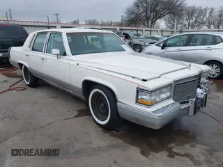 1991 Cadillac Brougham z VIN 1G6DW5470MR718950, wystawiony jako IAAI lot #41726864 z przebiegiem 207 324 mil mil oraz . Historia ofert i sprzedaży dostępna na DreamBid. Obrazek 1.