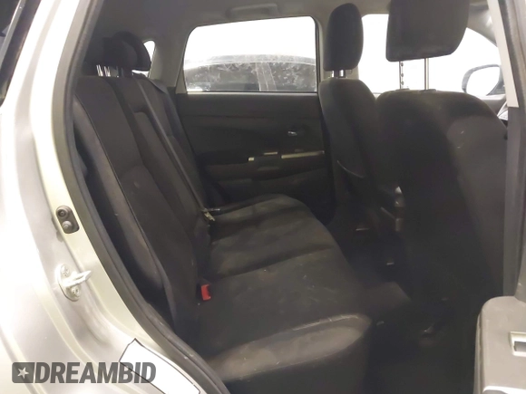 2020 Mitsubishi Outlander ES z VIN JA4AR3AU1LU020245, wystawiony jako IAAI lot #42155598 z przebiegiem 70 249 mil mil oraz . Historia ofert i sprzedaży dostępna na DreamBid. Obrazek 8.