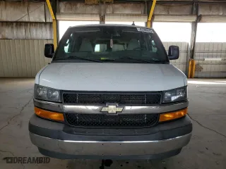 2019 Chevrolet Express Passenger LT with VIN 1GAZGPFG8K1366102, listed as a Copart auction lot 43380245 with 233,267 mi miles and Clean Title. Bid and sale history available at carsss.com. Image 5.