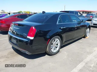 2016 Chrysler 300 C with VIN 2C3CCAEG8GH113057, listed as a IAAI auction lot 42052936 with 543,975 mi miles and . Bid and sale history available at DreamBid. Image 4.