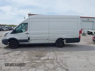 2017 Ford Transit z VIN 1FTBW3XM8HKB27922, wystawiony jako IAAI lot #42129209 z przebiegiem 377 514 mil mil oraz . Historia ofert i sprzedaży dostępna na DreamBid. Obrazek 14.
