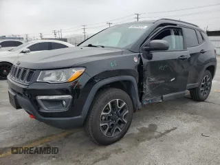 2019 Jeep Compass Trailhawk z VIN 3C4NJDDB0KT595525, wystawiony jako Copart lot #60286335 z przebiegiem 57 900 mil mil oraz Szkoda całkowita • Salvage title. Historia ofert i sprzedaży dostępna na DreamBid. Obrazek 1.