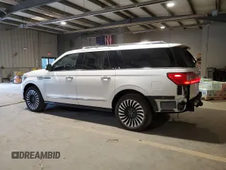 2019 Lincoln Navigator Black Label z VIN 5LMJJ3TT4KEL19103, wystawiony jako Copart lot #61081284 z przebiegiem 58 418 mil mil oraz Szkoda całkowita • Salvage title. Historia ofert i sprzedaży dostępna na DreamBid. Obrazek 2.