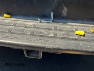 2018 Nissan NV Cargo SV z VIN 1N6AF0LY9JN813438, wystawiony jako IAAI lot #42303599 z przebiegiem 87 404 mil mil oraz . Historia ofert i sprzedaży dostępna na DreamBid. Obrazek 1.