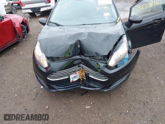 2018 Ford Fiesta SE z VIN 3FADP4BJ0JM104163, wystawiony jako IAAI lot #42306860 z przebiegiem 45 992 mil mil oraz . Historia ofert i sprzedaży dostępna na DreamBid. Obrazek 6.