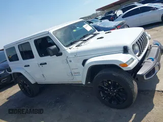 2024 Jeep Wrangler Sahara with VIN 1C4RJXP64RW225507, listed as a IAAI auction lot 42245973 with 45,984 mi miles and . Bid and sale history available at DreamBid. Image 13.
