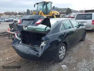 2011 Toyota Camry LE with VIN 4T1BF3EK1BU751800, listed as a IAAI auction lot 40754493 with 186,316 mi miles. Bid and sale history available at carsss.com. Image 4.