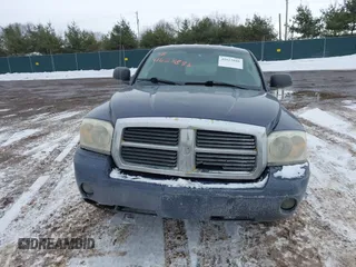 2006 Dodge Dakota SLT with VIN 1D7HW42N36S589968, listed as a IAAI auction lot 41623888 with 174,464 mi miles and . Bid and sale history available at carsss.com. Image 12.