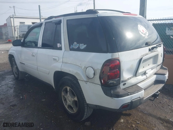 2004 Chevrolet TrailBlazer LS with VIN 1GNDT13S742174726, listed as a IAAI auction lot 41819148 with 266,159 mi miles. Bid and sale history available at carsss.com. Image 3.