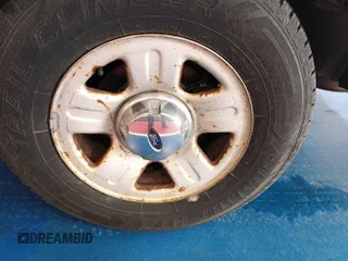2006 Ford Explorer XLS z VIN 1FMEU72E26UB03509, wystawiony jako IAAI lot #42511818 z przebiegiem 126 541 mil mil oraz . Historia ofert i sprzedaży dostępna na DreamBid. Obrazek 6.