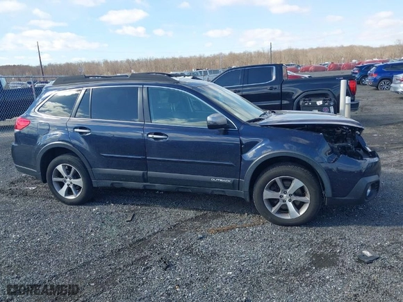 2014 Subaru Outback 3.6R Limited with VIN 4S4BRDPC7E2281601, listed as a IAAI auction lot 41632389 with 99,057 mi miles. Bid and sale history available at carsss.com. Image 14.