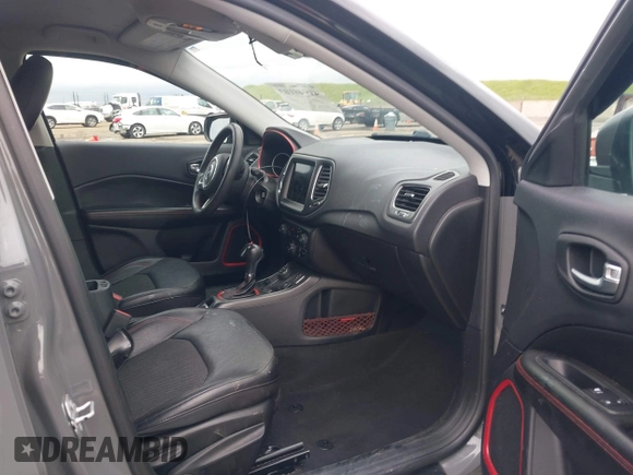 2021 Jeep Compass Trailhawk с VIN 3C4NJDDB0MT512095, выставлен на аукционе IAAI как лот 41940103 с пробегом 78 655 миль миль и . История ставок и продаж доступна на DreamBid. Изображение 5.