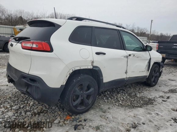 2017 Jeep Cherokee Sport z VIN 1C4PJLAS1HW667195, wystawiony jako Copart lot #42612245 z przebiegiem 129 108 mil mil oraz Szkoda całkowita • Salvage title. Historia ofert i sprzedaży dostępna na DreamBid. Obrazek 3.