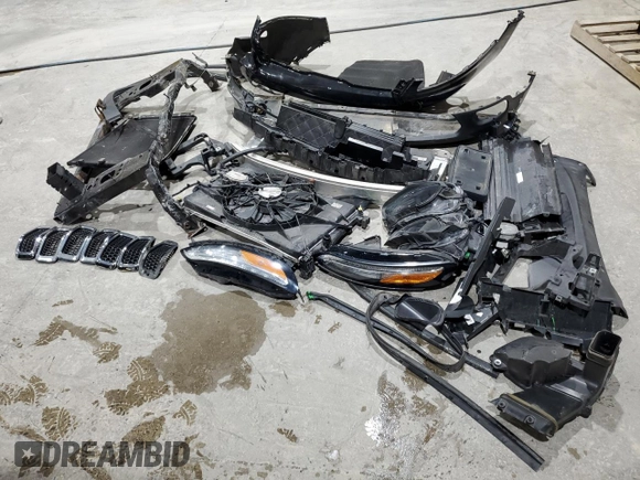 2016 Jeep Cherokee Altitude z VIN 1C4PJMCB7GW269314, wystawiony jako Copart lot #63018025 z przebiegiem 102 179 mil mil oraz Szkoda całkowita • Salvage title. Historia ofert i sprzedaży dostępna na DreamBid. Obrazek 13.