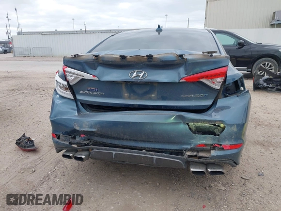 2015 Hyundai Sonata Sport with VIN 5NPE34AB5FH163825, listed as a IAAI auction lot 42013743 with Not Provided miles and . Bid and sale history available at carsss.com. Image 17.