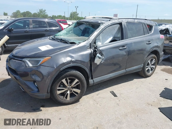 2018 Toyota RAV4 XLE z VIN 2T3WFREV8JW499399, wystawiony jako IAAI lot #42038421 z przebiegiem 77 411 mil mil oraz . Historia ofert i sprzedaży dostępna na DreamBid. Obrazek 16.