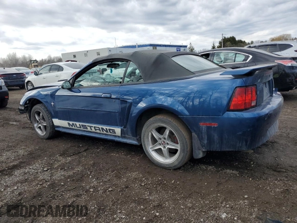 2000 Ford Mustang with VIN 1FAFP4442YF213444, listed as a Copart auction lot 51040875 with 124,925 mi miles and Salvage Title. Bid and sale history available at carsss.com. Image 2.