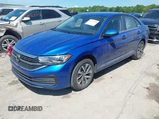 2023 Volkswagen Jetta S с VIN 3VW5M7BU8PM048532, выставлен на аукционе IAAI как лот 42373118 с пробегом 27 284 миль миль и . История ставок и продаж доступна на DreamBid. Изображение 17.