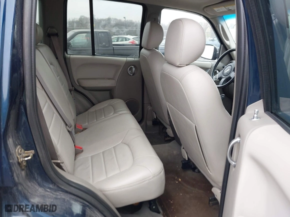 2004 Jeep Liberty Limited with VIN 1J4GL58K34W112569, listed as a IAAI auction lot 42021937 with 181,814 mi miles. Bid and sale history available at carsss.com. Image 8.
