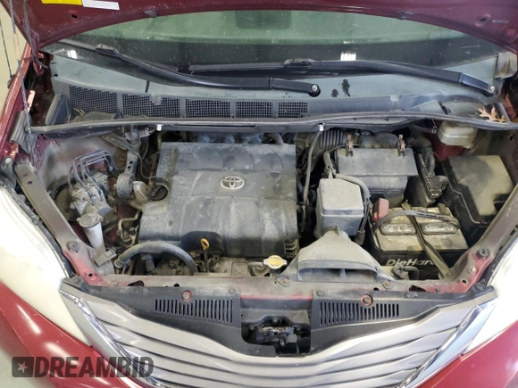 2011 Toyota Sienna XLE with VIN 5TDDK3DCXBS021858, listed as a Copart auction lot 52553825 with 198,742 mi miles and Clean Title. Bid and sale history available at carsss.com. Image 12.