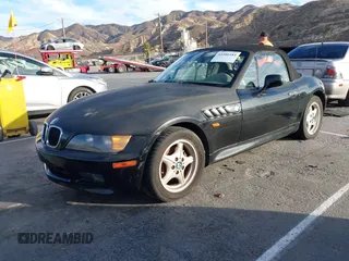 1997 BMW 3 Series 1.9L with VIN 4USCH7327VLB83072, listed as a IAAI auction lot 41506184 with 189,326 mi miles. Bid and sale history available at carsss.com. Image 2.