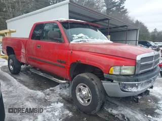 2002 Dodge Ram 2500 with VIN 3B7KF236X2M270128, listed as a IAAI auction lot 41633854 with 76,602 mi miles. Bid and sale history available at carsss.com. Image 1.