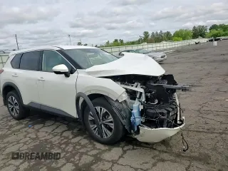 2021 Nissan Rogue SV z VIN 5N1AT3BBXMC836653, wystawiony jako Copart lot #57087435 z przebiegiem 98 514 mil mil oraz Szkoda całkowita • Salvage title. Historia ofert i sprzedaży dostępna na DreamBid. Obrazek 15.