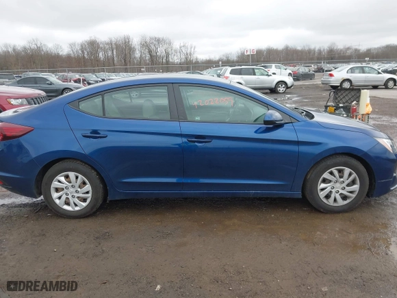 2020 Hyundai Elantra SE with VIN 5NPD74LF8LH548601, listed as a IAAI auction lot 42022059 with 95,497 mi miles. Bid and sale history available at carsss.com. Image 13.
