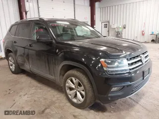 2018 Volkswagen Atlas 3.6L V6 SE with VIN 1V2LR2CA8JC513109, listed as a IAAI auction lot 41820598 with 69,532 mi miles. Bid and sale history available at carsss.com. Image 1.