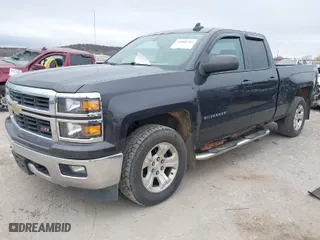 2015 Chevrolet Silverado 1500 LT with VIN 1GCVKREC3FZ204075, listed as a IAAI auction lot 41080707 with 135,188 mi miles. Bid and sale history available at carsss.com. Image 2.