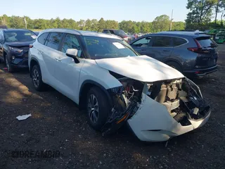2023 Toyota Highlander L with VIN 5TDKDRBH7PS009032, listed as a IAAI auction lot 42534788 with 18,069 mi miles and . Bid and sale history available at DreamBid. Image 1.