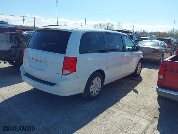 2018 Dodge Grand Caravan SE with VIN 2C4RDGBG6JR362565, listed as a IAAI auction lot 42026937 with 146,920 mi miles. Bid and sale history available at carsss.com. Image 4.