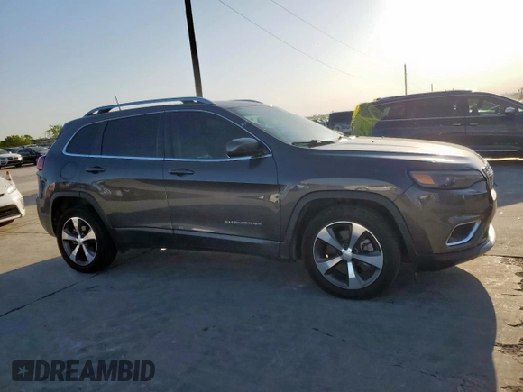 2019 Jeep Cherokee Limited z VIN 1C4PJLDB3KD275284, wystawiony jako Copart lot #51653855 z przebiegiem 124 079 mil mil oraz Czysty tytuł • Clean title. Historia ofert i sprzedaży dostępna na DreamBid. Obrazek 4.