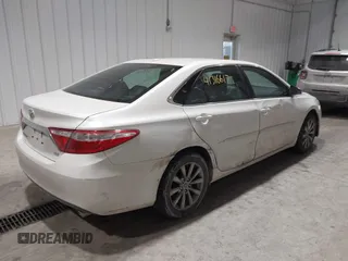 2016 Toyota Camry XSE with VIN 4T1BK1FK0GU570869, listed as a IAAI auction lot 41316617 with 71,425 mi miles. Bid and sale history available at carsss.com. Image 4.
