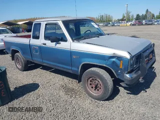 1988 Ford Ranger with VIN 1FTCR15T9JPC14361, listed as a IAAI auction lot 42030315 with 32,201 mi miles. Bid and sale history available at carsss.com. Image 1.