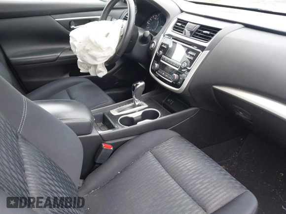 2018 Nissan Altima SR with VIN 1N4AL3AP0JC191207, listed as a IAAI auction lot 42033493 with 104,822 mi miles and . Bid and sale history available at carsss.com. Image 5.