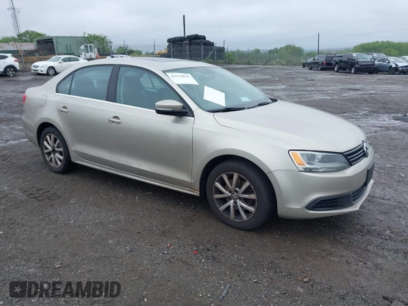2013 Volkswagen Jetta SE z VIN 3VWDP7AJ9DM213171, wystawiony jako IAAI lot #42278515 z przebiegiem 146 386 mil mil oraz . Historia ofert i sprzedaży dostępna na DreamBid. Obrazek 1.