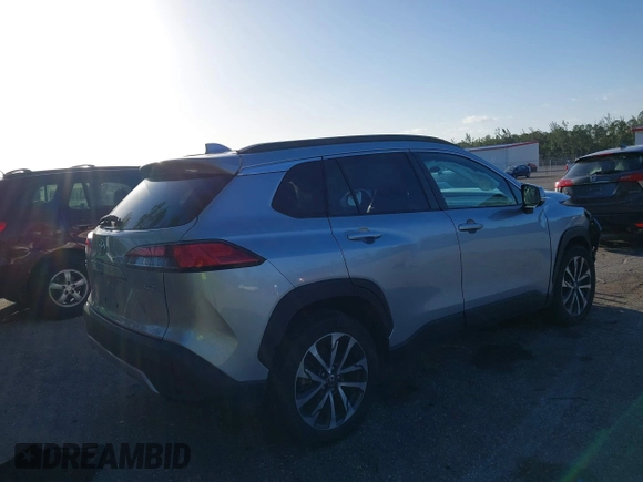2022 Toyota Corolla Cross XLE с VIN 7MUEAAAG9NV005163, выставлен на аукционе IAAI как лот 41739906 с пробегом 55 424 миль миль и . История ставок и продаж доступна на DreamBid. Изображение 4.