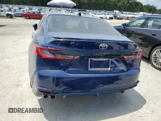2025 Toyota Camry LE z VIN 4T1DAACK9SU000961, wystawiony jako Copart lot #58364245 z przebiegiem 11 465 mil mil oraz Szkoda całkowita • Salvage title. Historia ofert i sprzedaży dostępna na DreamBid. Obrazek 6.