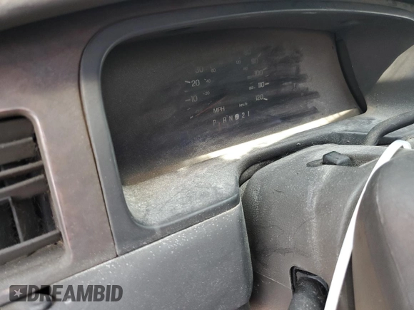 1999 Lincoln Town Car Executive with VIN 1L1FM81W8XY710157, listed as a Copart auction lot 59804965 with Not provided miles and Salvage title. Bid and sale history available at DreamBid. Image 9.